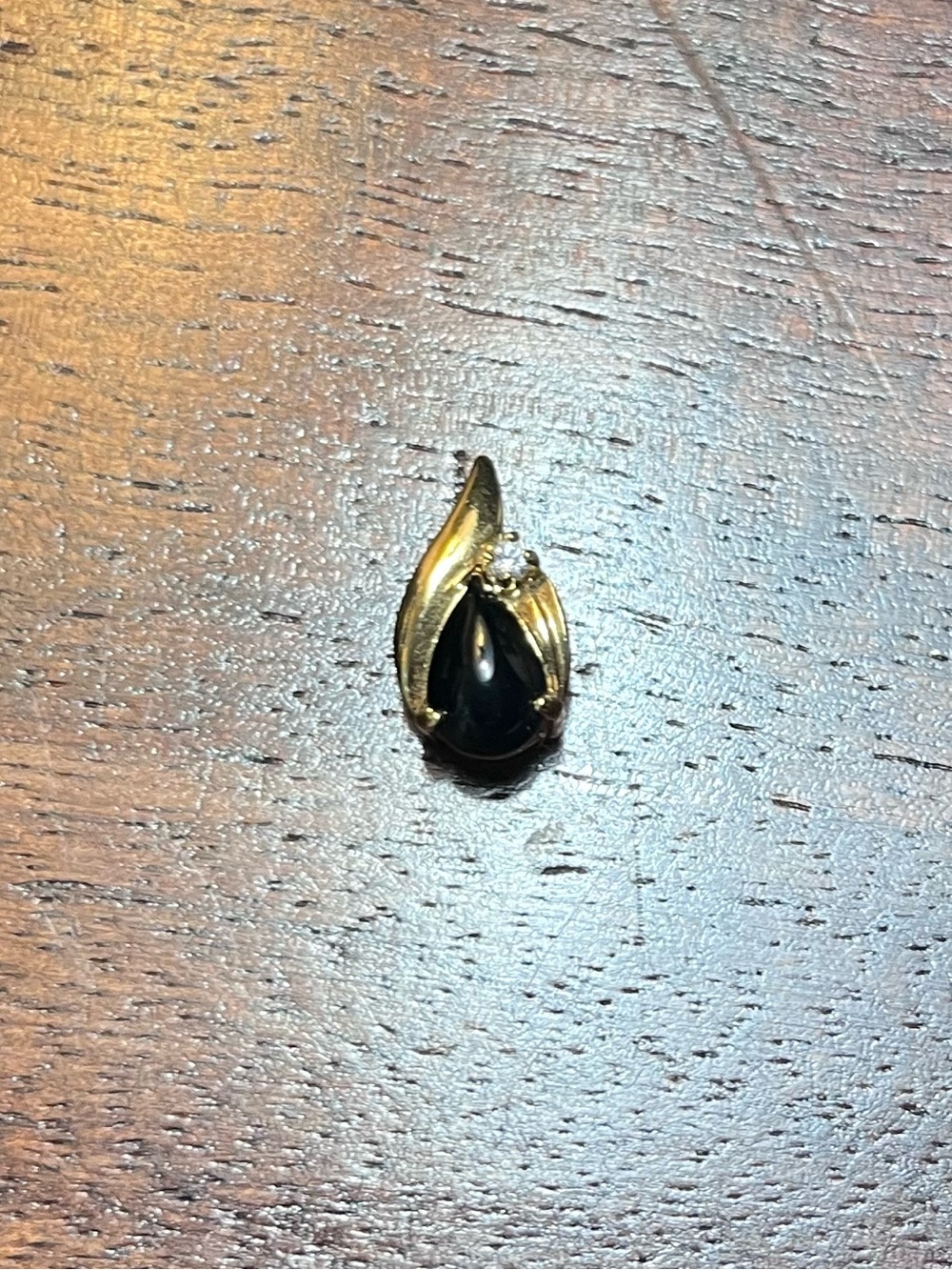 Vintage Onyx & Gold Teardrop Pendant